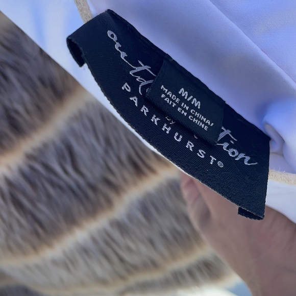 Vest - Picture 4 of 6